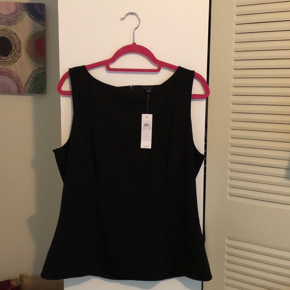 Ann Taylor new structured black top